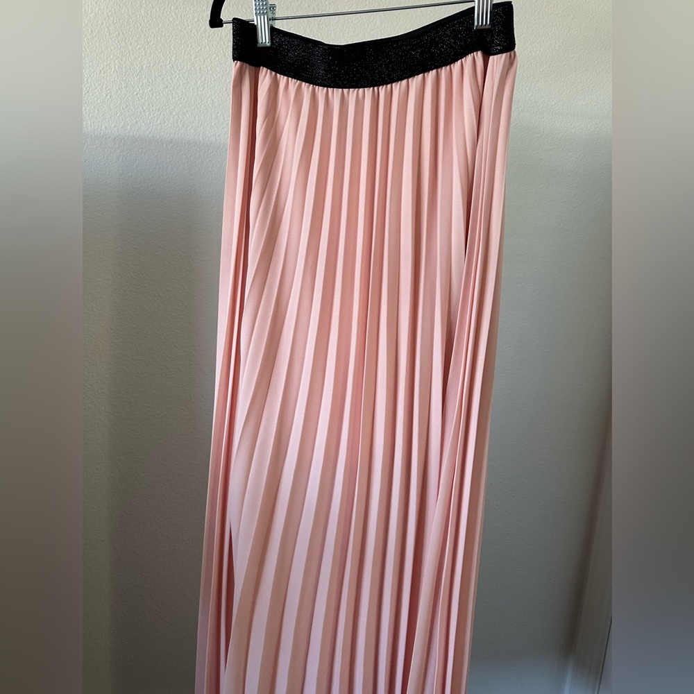 Long pink maxi skirt by Tres Carmen!